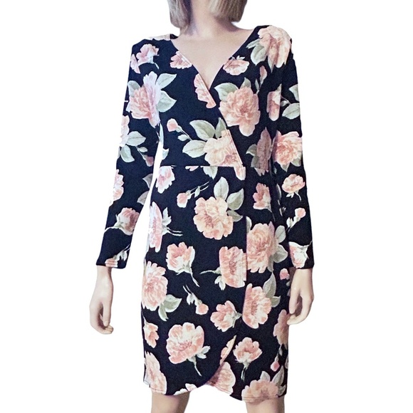 Boohoo Floral Faux Wrap Dress Print Long Sleeve Stretch Fabric Navy Pink Made UK - Picture 3 of 13